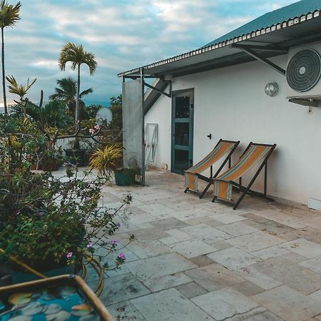 La Kaz Venelle Villa Saint Pierre Exterior photo